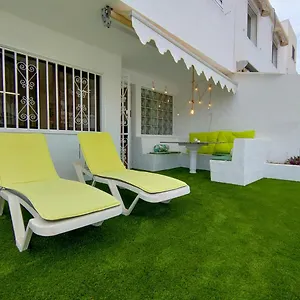 puerto-rico-luxury-bungalow.in-canary-islands.com/